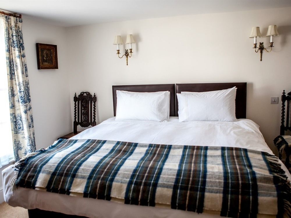 The Horse & Cart Hotel Peasmarsh Екстериор снимка