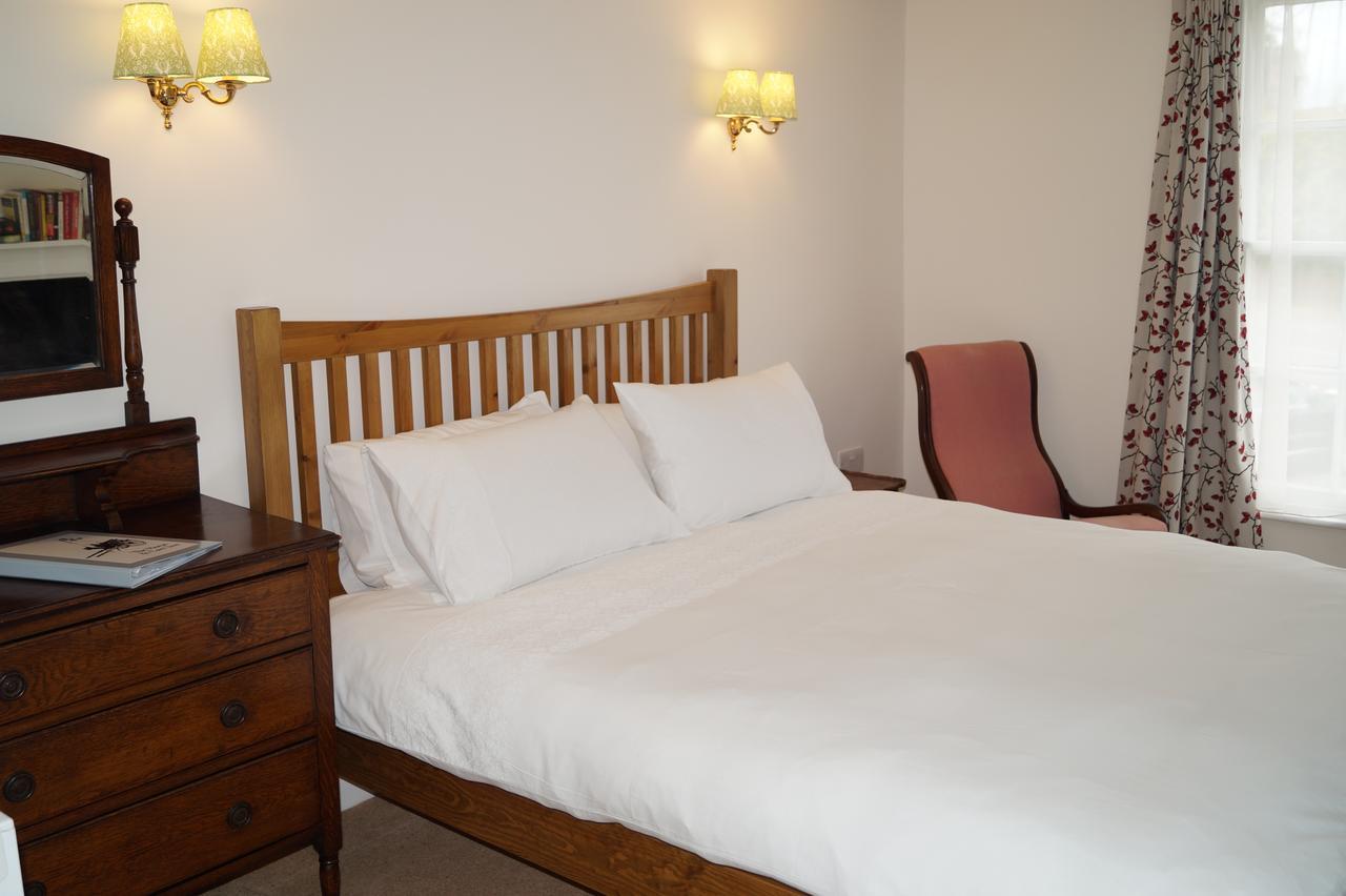 The Horse & Cart Hotel Peasmarsh Стая снимка